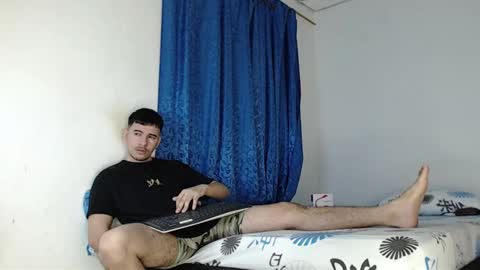 Snapshot of jeycob_happy97 chatting on 6, 12, 2024 Juan David online show from 6, 12, 2024