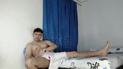 Snapshot of jeycob_happy97 chatting on 15, 12, 2024 Juan David online show from 15, 12, 2024