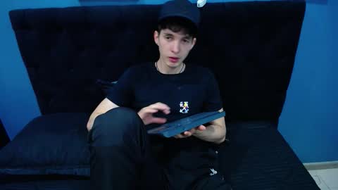 Jheampiero online show from 6, 11, 2025