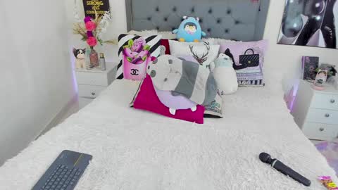  Candy  online show from 24, 1, 2025