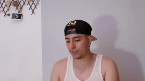 Jhoan Saenz online show from 12, 3, 2025