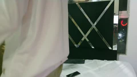 jhoana aston - daniel online show from 1, 1, 2025