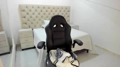 jhoanleandro online show from 4, 11, 2025