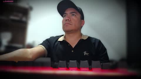 jhonatan_morales online show from 29, 11, 2025