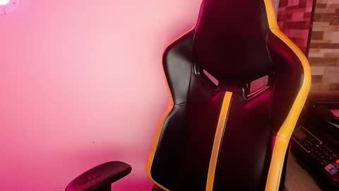 Snapshot of jhonatan_morales_s chatting on 1, 11, 2025 jhonatan_morales_s online show from 1, 11, 2025