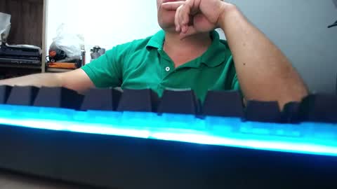 Snapshot of jhonatan_morales_s chatting on 23, 11, 2025 jhonatan_morales_s online show from 23, 11, 2025