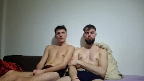 Here are Jhon and Tomy online show from 9, 1, 2025