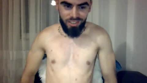 Here are Jhon and Tomy online show from 30, 10, 2025