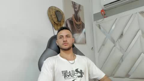 jhonny online show from 8, 1, 2025