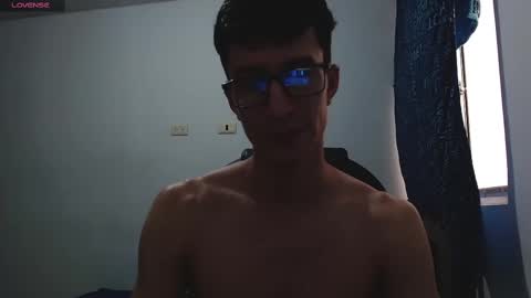 Jhonny independent model online show from 14, 2, 2025