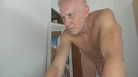 Snapshot of jhonpelopaja2 chatting on 17, 10, 2025 jhonpelopaja2 online show from 17, 10, 2025