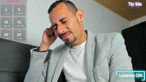 Jhony Alzate online show from 9, 5, 2026