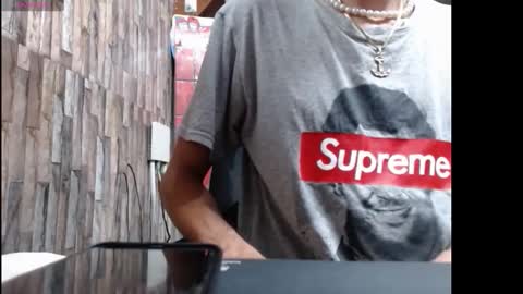 Snapshot of jhosuamoore2 chatting on 8, 11, 2025 jhosuamoore2 online show from 8, 11, 2025