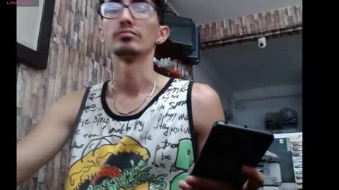 Snapshot of jhosuamoore2 chatting on 4, 4, 2026 jhosuamoore2 online show from 4, 4, 2026