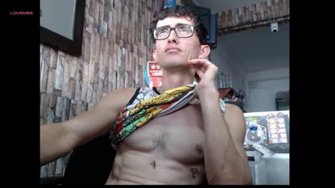 jhosuamoore2 online show from 24, 4, 2026
