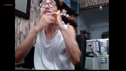 jhosuamoore2 online show from 19, 5, 2026