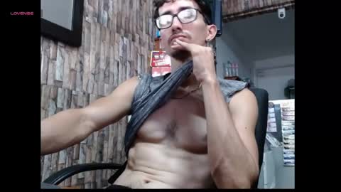 Snapshot of jhosuamoore2 chatting on 20, 5, 2026 jhosuamoore2 online show from 20, 5, 2026