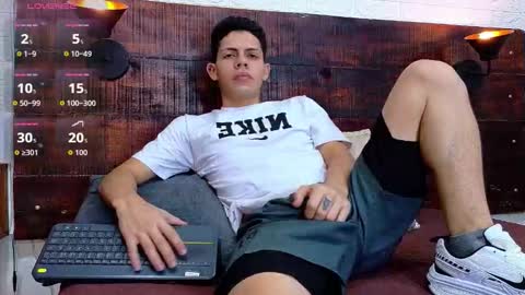 jhosuavega online show from 8, 11, 2025