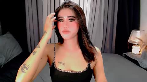 jhuliana_and_charles_room online show from 26, 11, 2025