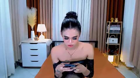 Snapshot of jhulianagrey chatting on 7, 1, 2025 julie online show from 7, 1, 2025