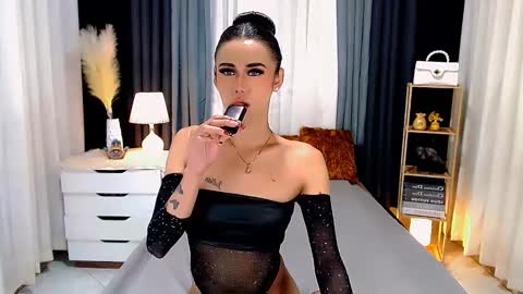 Snapshot of jhulianagrey chatting on 7, 3, 2025 julie online show from 7, 3, 2025