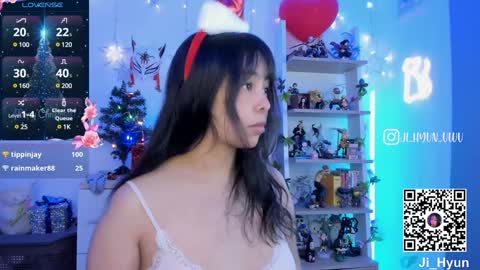 Snapshot of ji_hyun chatting on 10, 12, 2024 Ji online show from 10, 12, 2024