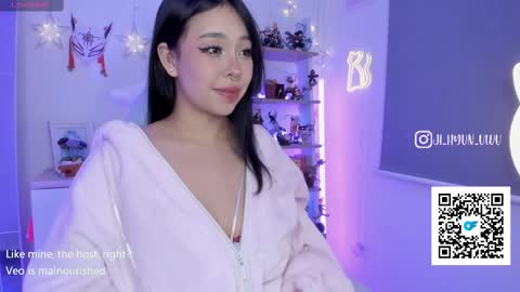 Snapshot of ji_hyun chatting on 28, 2, 2025 Ji online show from 28, 2, 2025