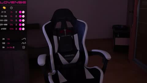 jia_lisaa online show from 7, 3, 2025