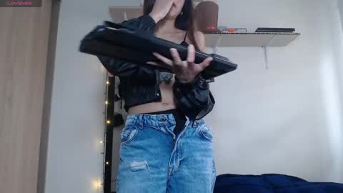 Snapshot of jia_miller02 chatting on 2, 5, 2026 Emma online show from 2, 5, 2026