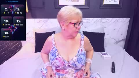 Snapshot of jill_mild chatting on 20, 11, 2025 Jill online show from 20, 11, 2025