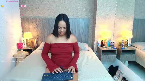 Jimena Salazar online show from 22, 6, 2026