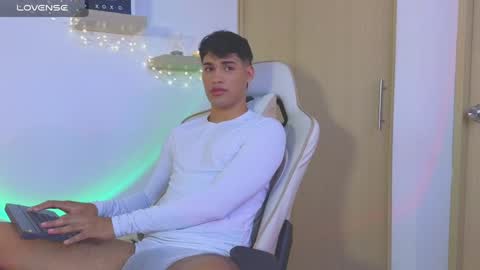 Jimmy Leeh online show from 13, 1, 2025