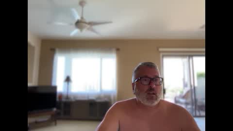Dad of Three online show from 15, 5, 2026