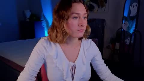 Molly online show from 24, 10, 2025