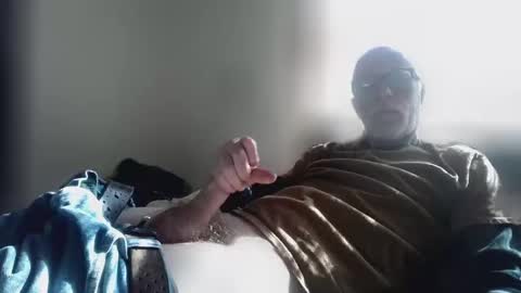 Snapshot of jizzmitten5 chatting on 14, 12, 2025 jizzmitten5 online show from 14, 12, 2025