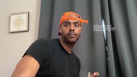 Snapshot of jloads_ chatting on 17, 11, 2025 Jay Load online show from 17, 11, 2025