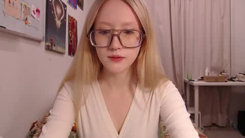 Snapshot of joan_kiss chatting on 22, 9, 2025 joan_kiss online show from 22, 9, 2025