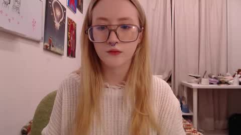 Snapshot of joan_kiss chatting on 23, 10, 2025 joan_kiss online show from 23, 10, 2025