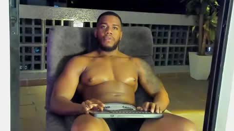 JOAN SAENZ online show from 25, 12, 2024