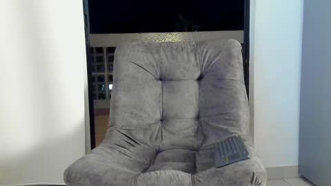 JOAN SAENZ online show from 19, 1, 2025