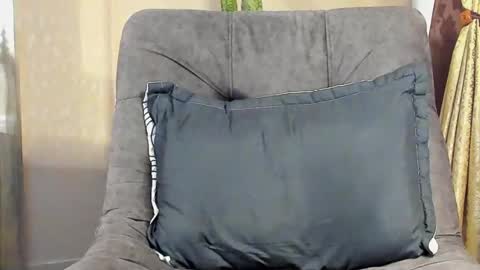 JOAN SAENZ online show from 27, 2, 2025