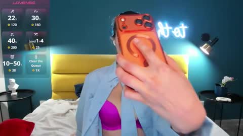 Snapshot of joannelson chatting on 15, 3, 2026 Joan online show from 15, 3, 2026