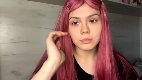 Mila online show from 2, 5, 2026