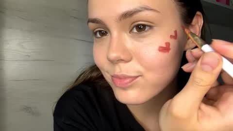Mila online show from 4, 5, 2026