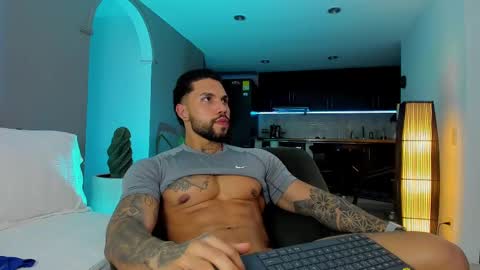 joe_esthetic online show from 11, 2, 2025