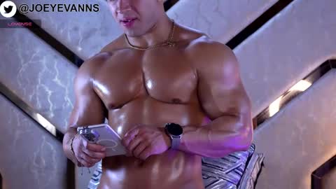Snapshot of joeyevans chatting on 11, 9, 2025 Joey Evans Joeyevanns IGTW  online show from 11, 9, 2025