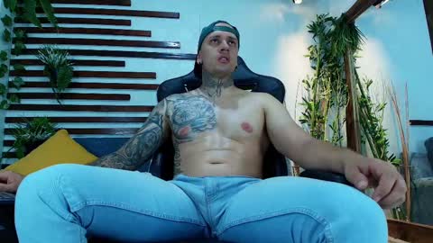     online show from 18, 10, 2025