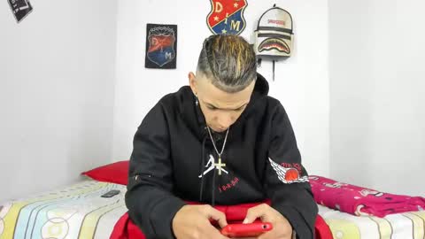 johan_and_antonella online show from 2, 12, 2024