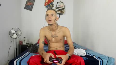 johan_and_antonella online show from 11, 1, 2025