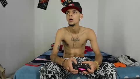 johan_and_antonella online show from 30, 1, 2025